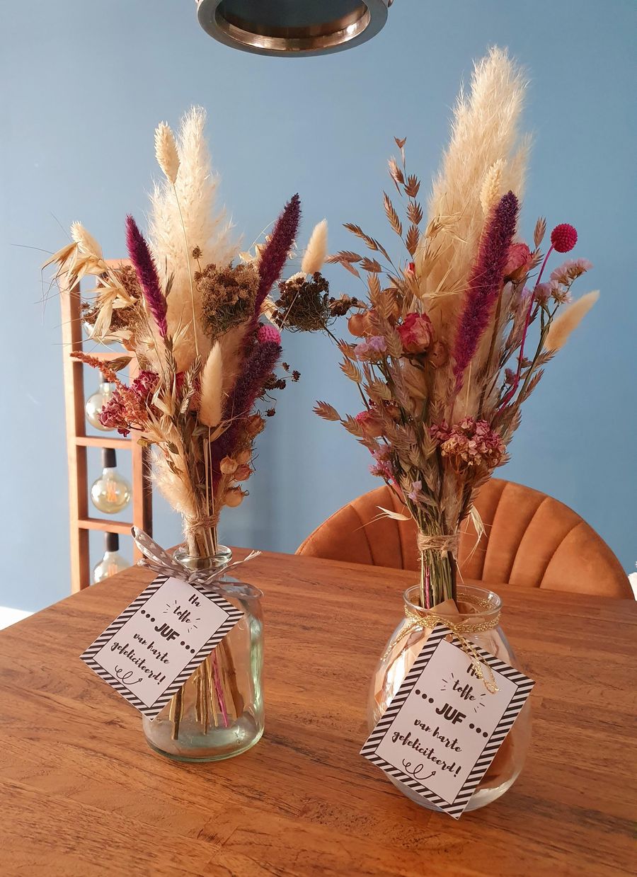 Nettoyer des fleurs séchées