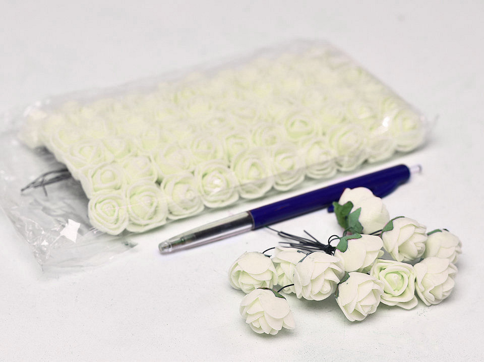 Foam Roosjes Crème 72 stuks