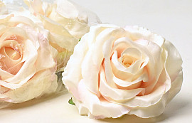 Rose Satin D11cm Blanche / Coeur de Corail