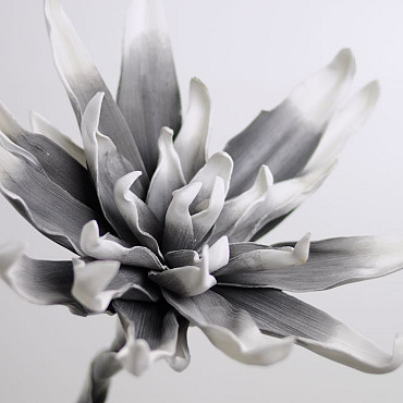 Fleur en mousse 80cm blanc/charbon