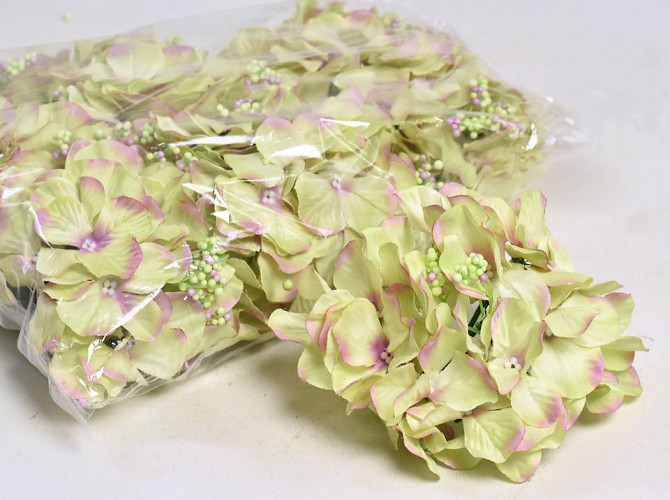 Hydrangea Head Yellow/Lilac D14cm