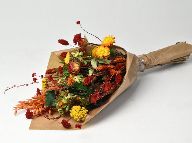 Dried Flower Bouquet Flat Orange Red 60cm