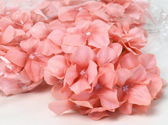 Hydrangea Head Pastel Peach D16cm