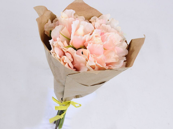 Bouquet Lysianthus d13cm Pink