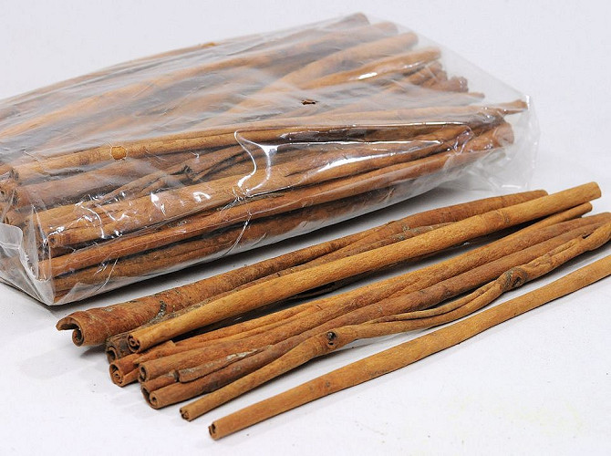 Cinnamon 40cm p/kg